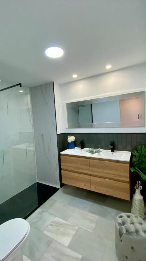 Ikram Front Beach Bermuda Beach Apartment Estepona Exterior foto